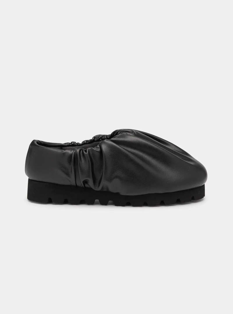 Yume Yume Camp Low Shoe - Black | Garmentory