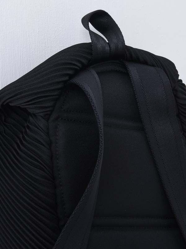 Pleats Please By Issey Miyake Bias Pleats Backpack - Black