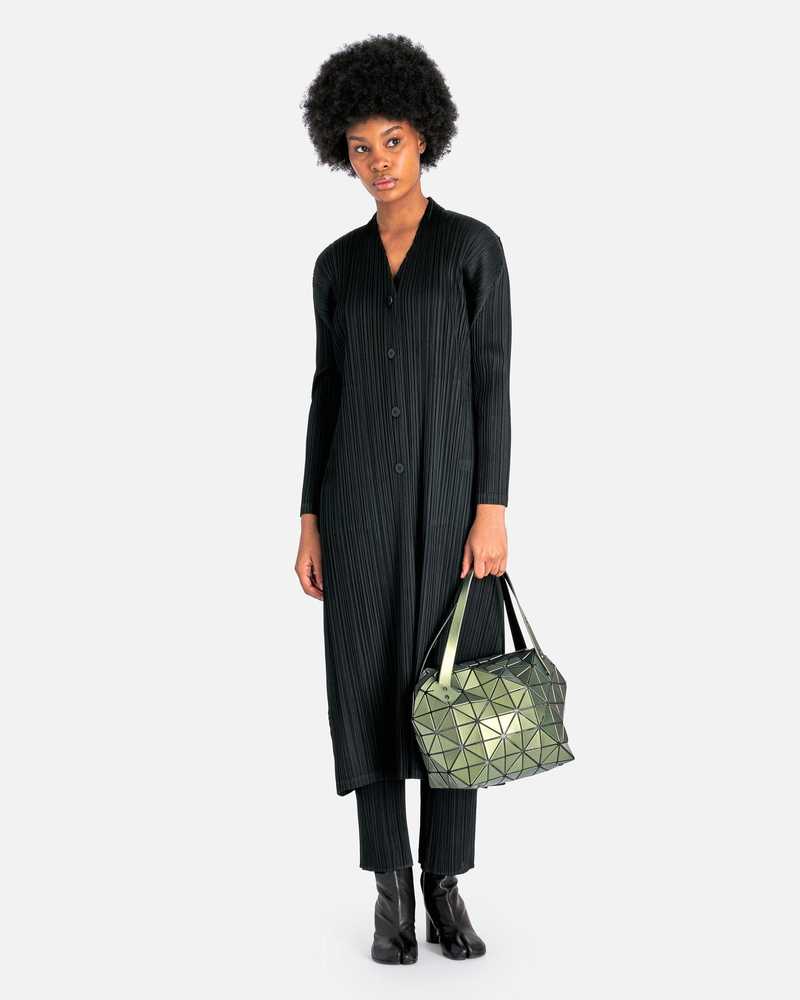 ISSEY MIYAKE ミドル丈コート ブラック M ナチュラル 上品 MONTHLY COLORS : DECEMBER – isseymiyake.com