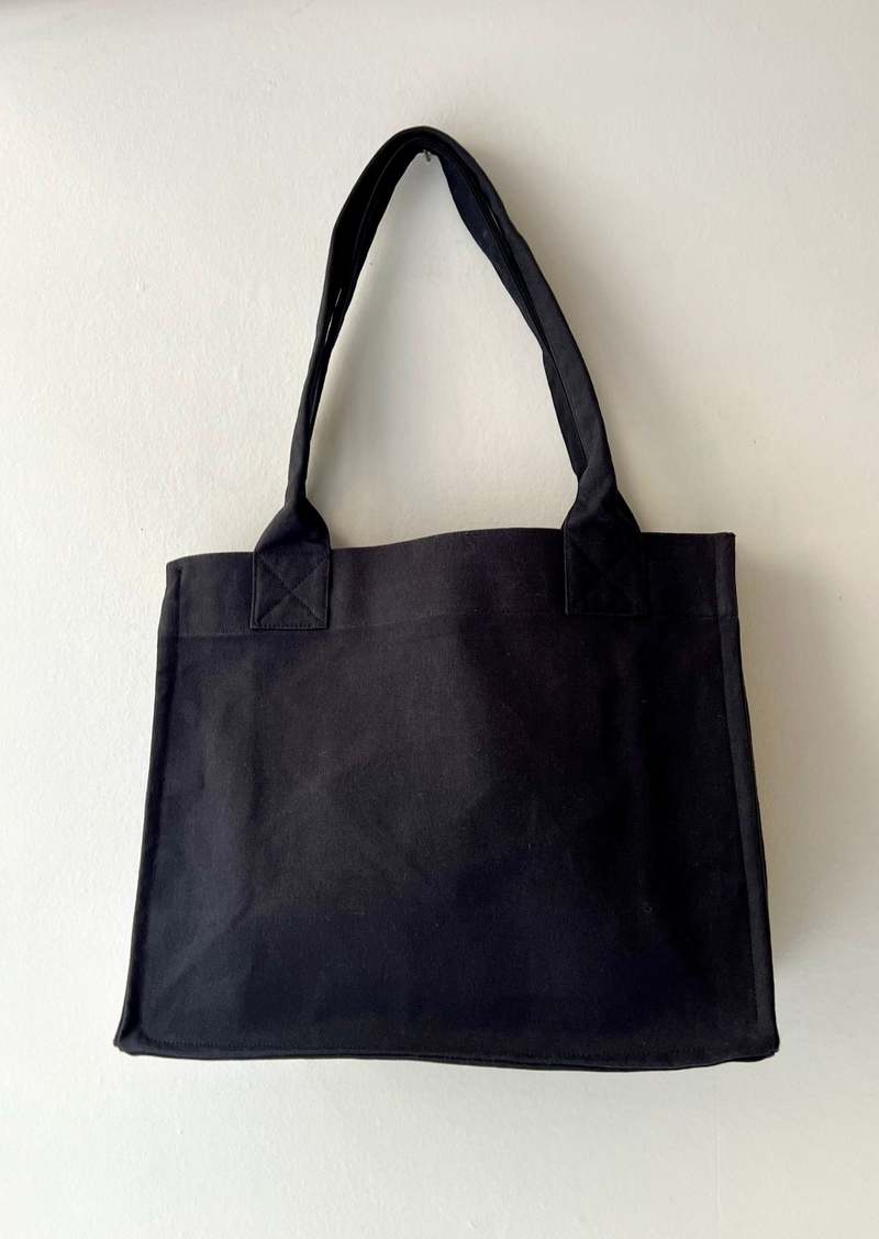 GANNI｜ (BLACK LARGE LOGO EASY TOTE (A6647 252)) a6647-252_2.jpg?ts=20241107034023