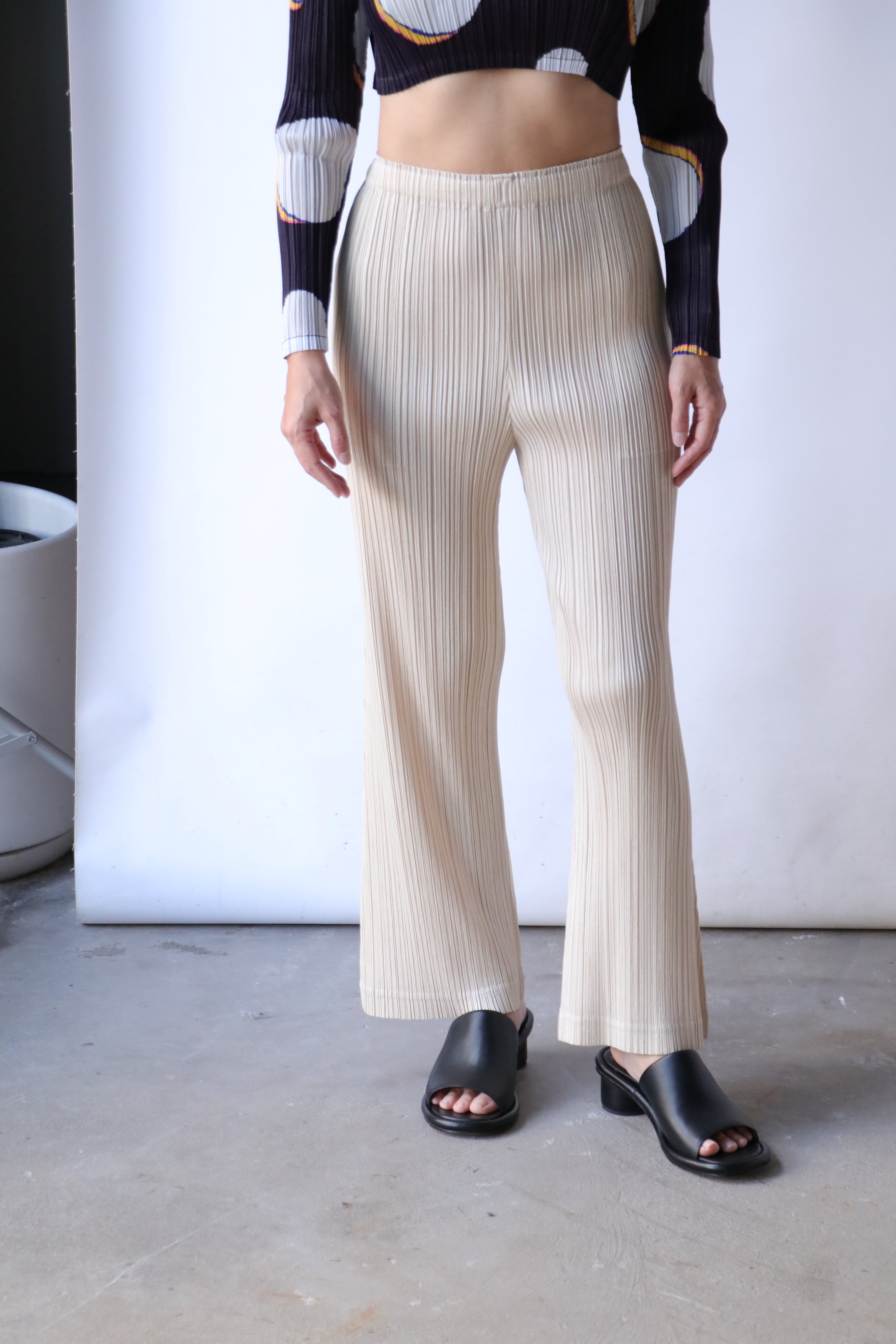 PLEATS PLEASE 24年7月　THICKER BOTTOMS THICKER BOTTOMS 1 – ISSEY MIYAKE ONLINE STORE