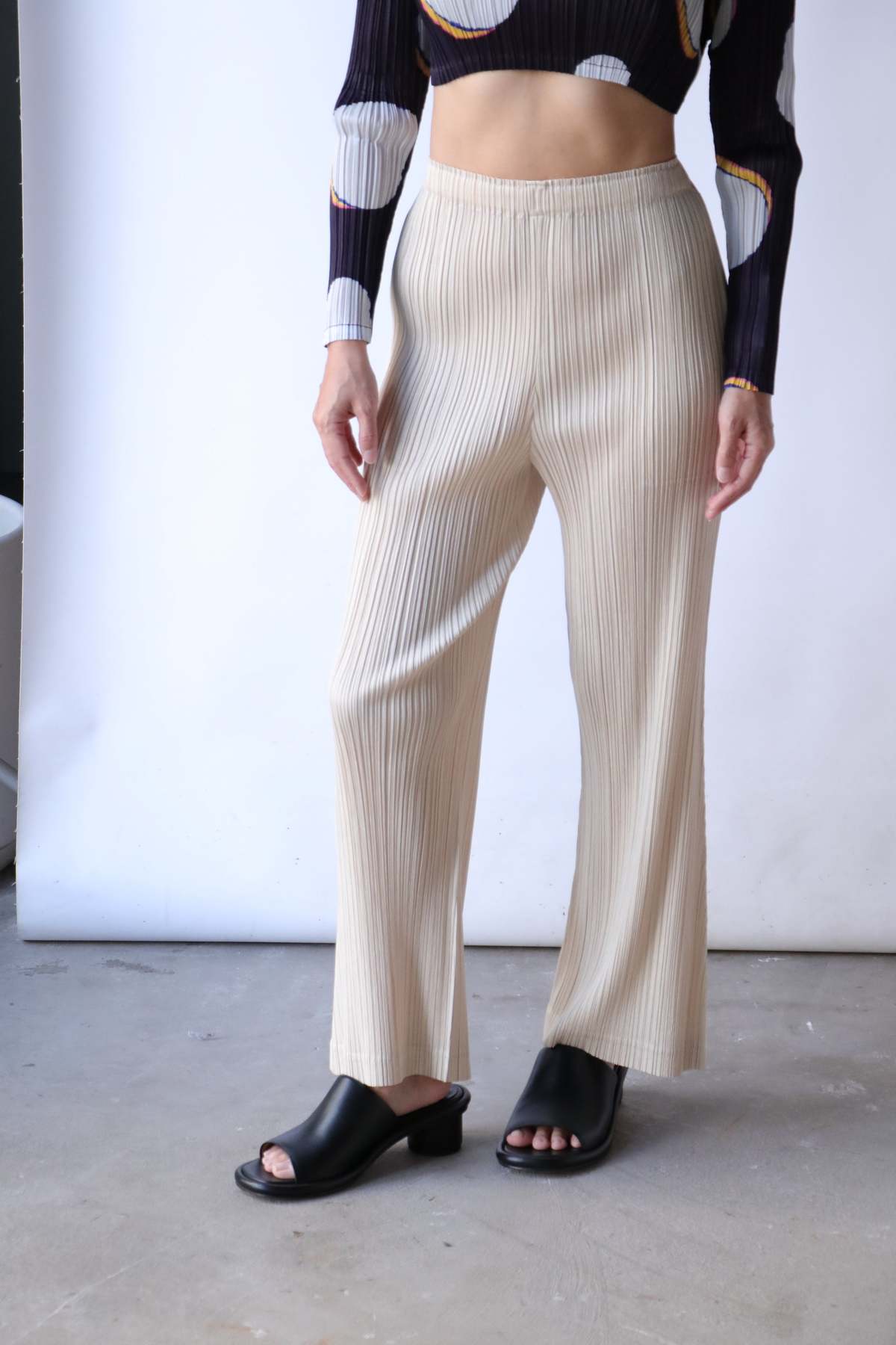 PLEATS PLEASE パンツ アイボリー Issey Miyake Pleats Please by Issey Miyake Thicker Bottoms - Cream
