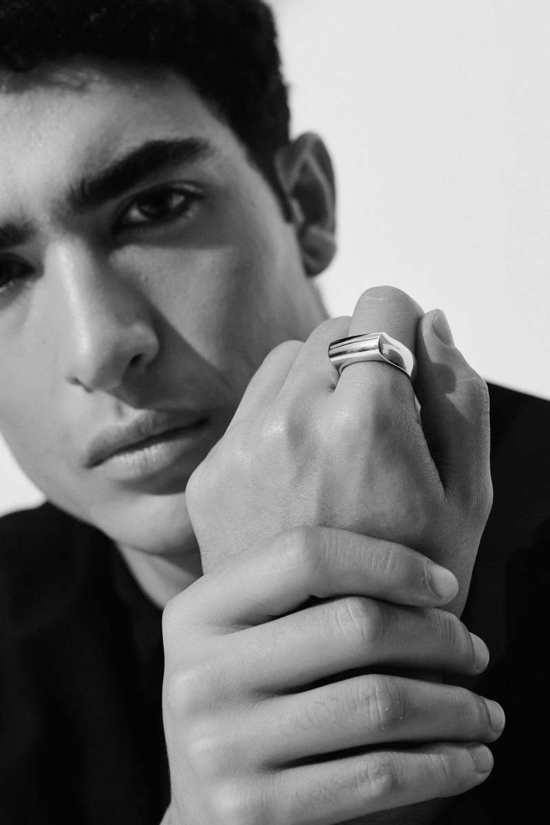 Unisex Tom Wood Crest Ring - Silver | Garmentory