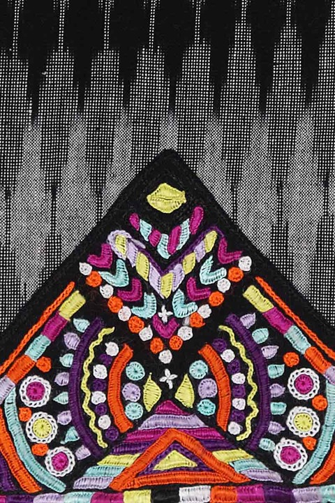 Abacaxi Embroidery Crop Top Abacaxi Embroidery Crop Top
