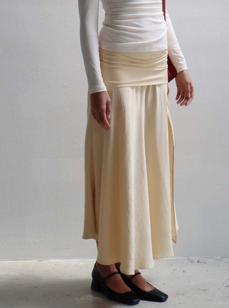 【I AM MARI】Modified Midi H-Line Skirt Mari Skirt - Buttercream | The Line by K