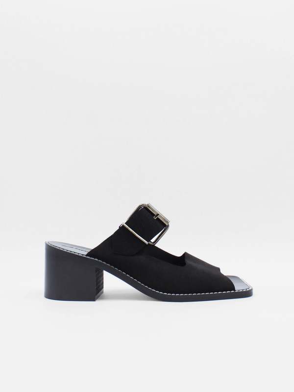 About Arianne Avi Sandals About Arianne Avi Sandals