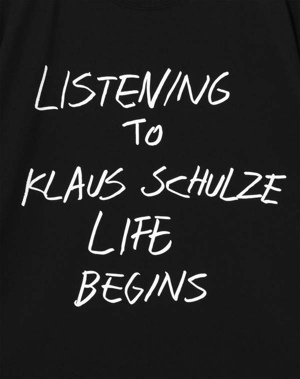 Undercover Listening To Klaus Schulze T-shirt - Black