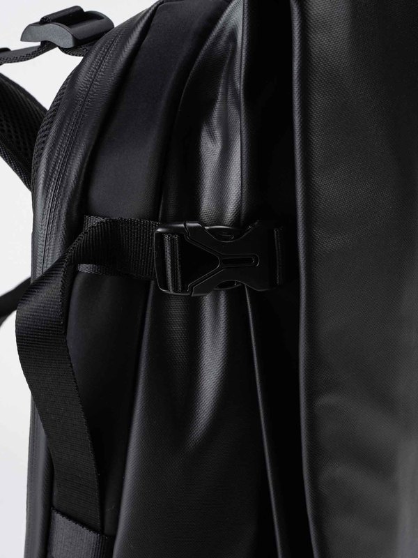 Isar M Raven Black Backpack | Garmentory