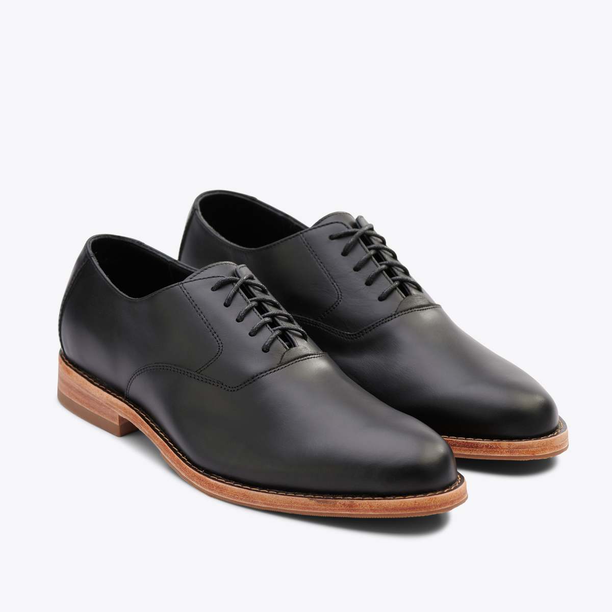 Nisolo Everyday Oxford - Black | Garmentory display picture 3