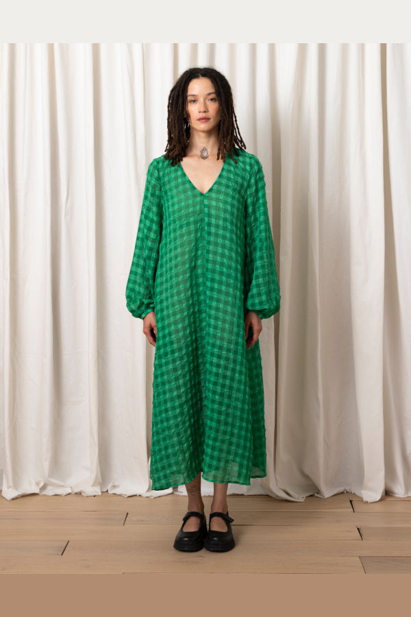 Ali Golden LONG SLEEVE V-NECK DRESS - KELLY GREEN CHECK