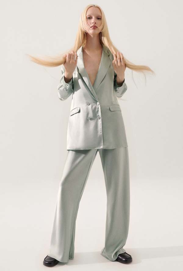 Silk Laundry RELAXED BLAZER - ALABASTER