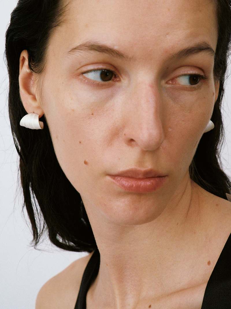 OLIO E ACETO Lined Earrings - Matte White