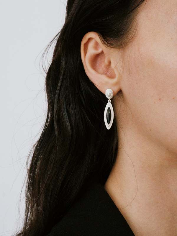 OLIO E ACETO Obsidian Tusk Earrings - Matte White