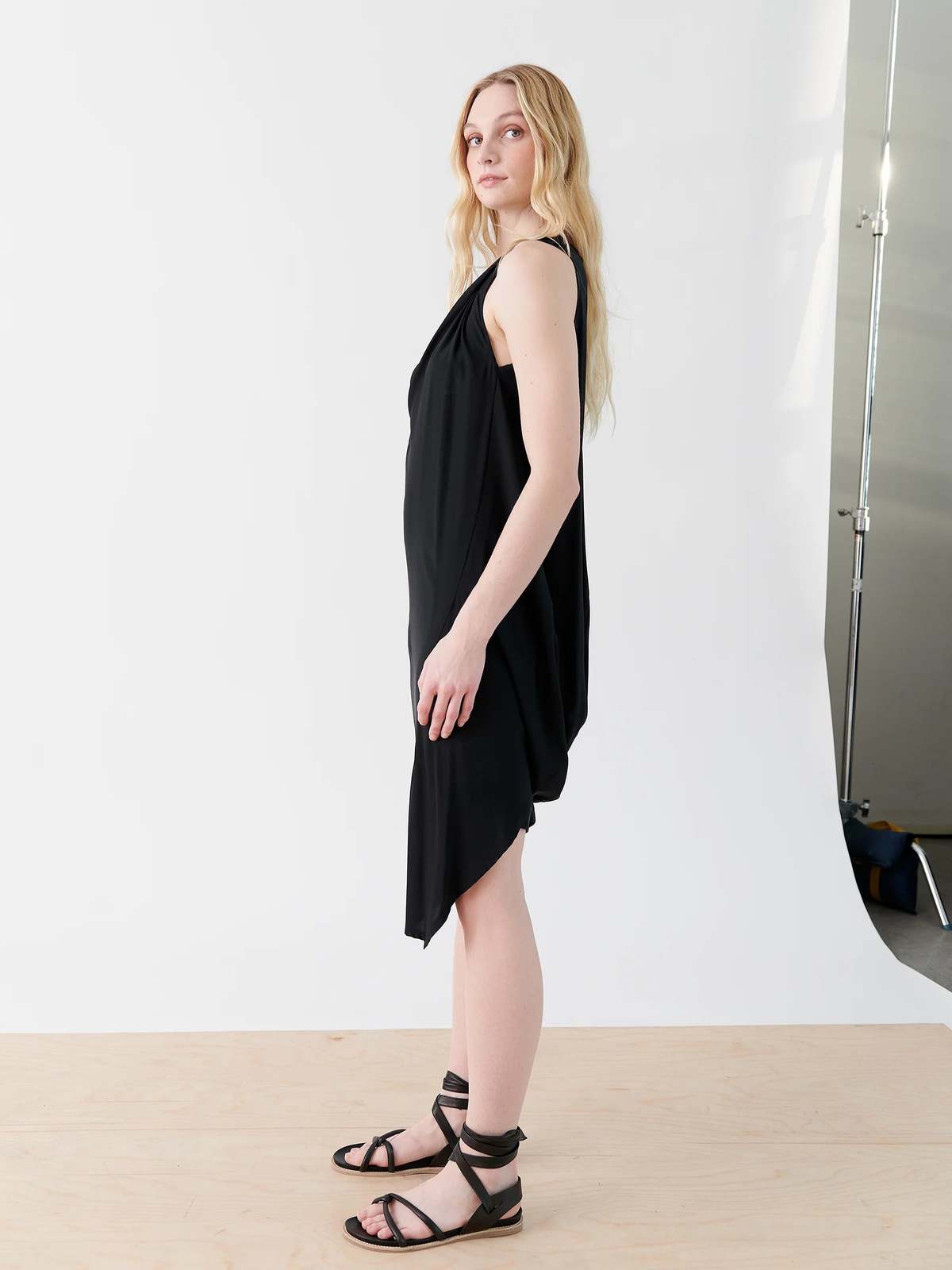 zero + maria cornejo Twist Silk Charmeuse Shoulder Ibit Dress - Black - Image 4 of 5