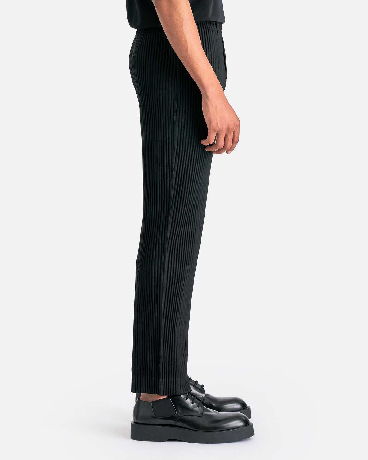 Issey Miyake Tailored Pleats 1 Trousers - Black | Garmentory