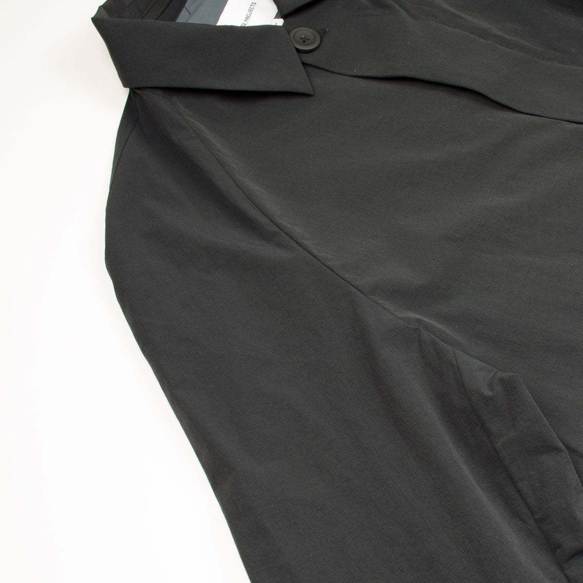 Norse Projects Vargo Travel Light Raglan Mac - Black - Image 6 of 10