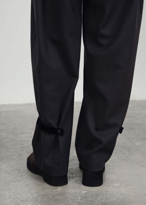 AMOMENTO Solid Wide Tuck Wool Pants - Charcoal | Garmentory