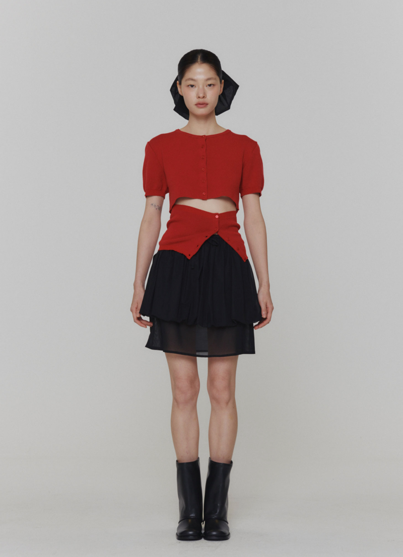 【AMOMENT】CROP BUTTON CARDIGAN SET AMOMENT】CROP BUTTON CARDIGAN SET AMOMENTO Crop Button