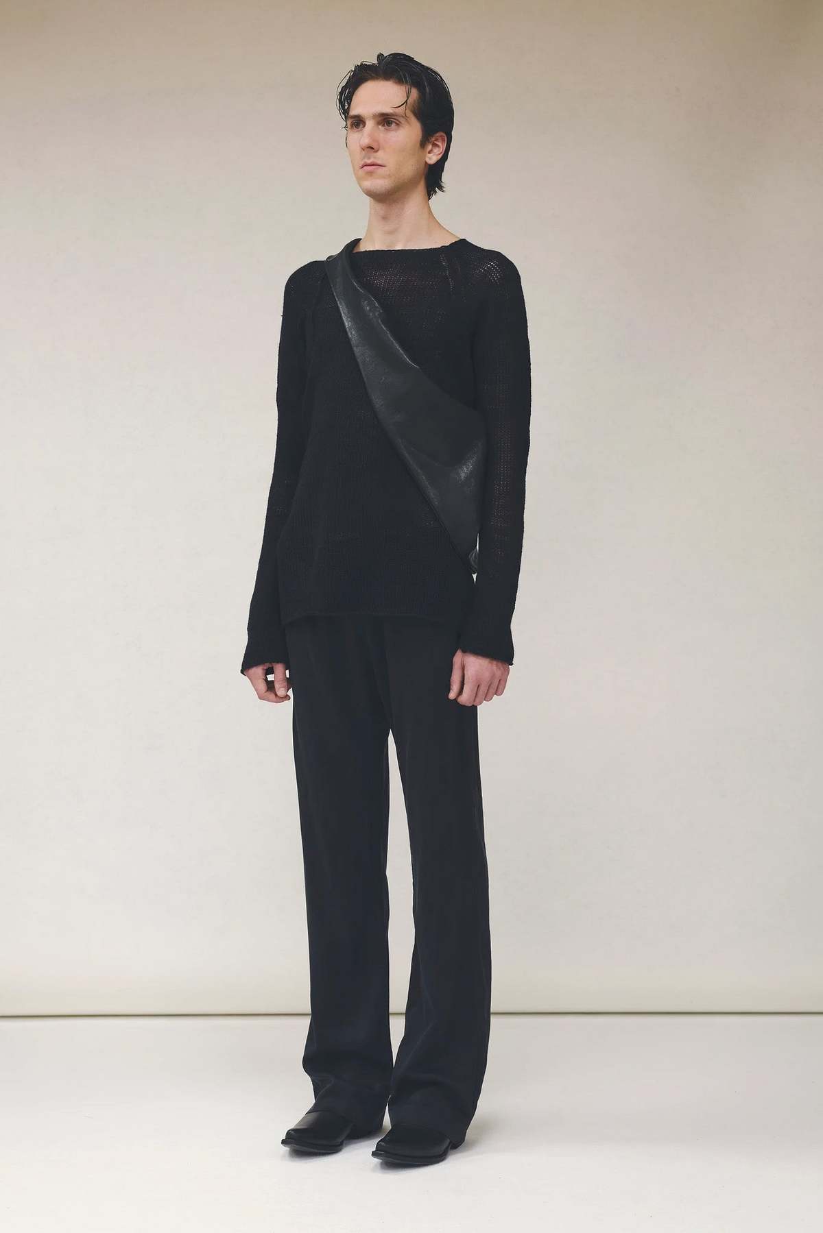 Gabriela Coll Garments No.250 Black Leather Crossed Bag - Black