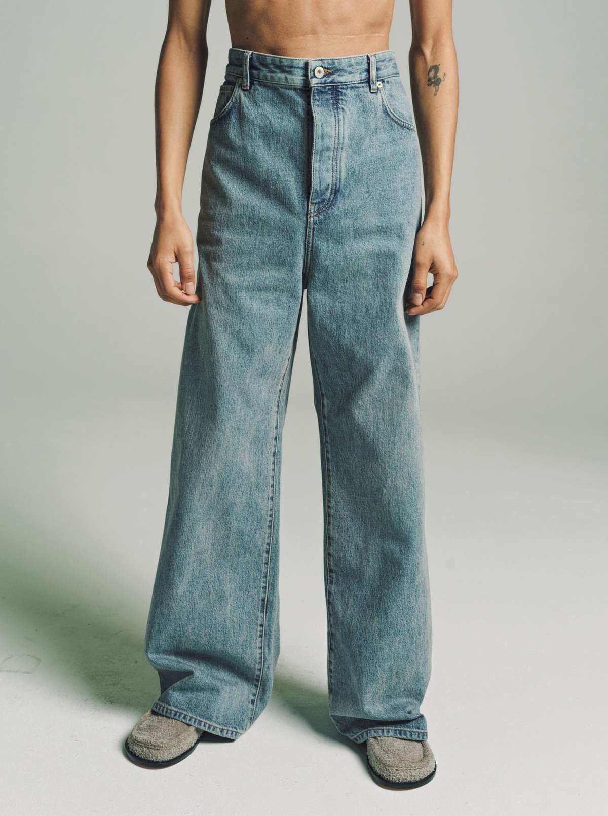 【LOEWE】HIGH WAIST JEANS (関税込み) LOEWE | High-Rise Wide-Leg Jeans – Kirna Zabête