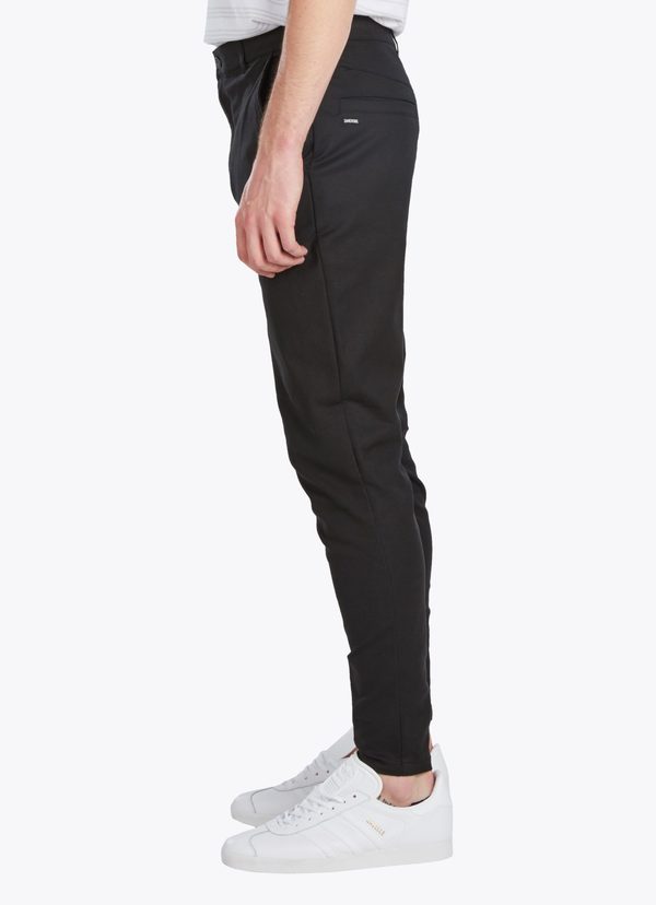 sharpshot chino black