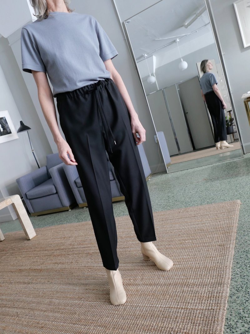 パンツ Mm6 By Maison Margiela Delave Cotton Drawstring Pants With MM6 Maison Margiela DRAWSTRING PANTS - BLACK | Garmentory
