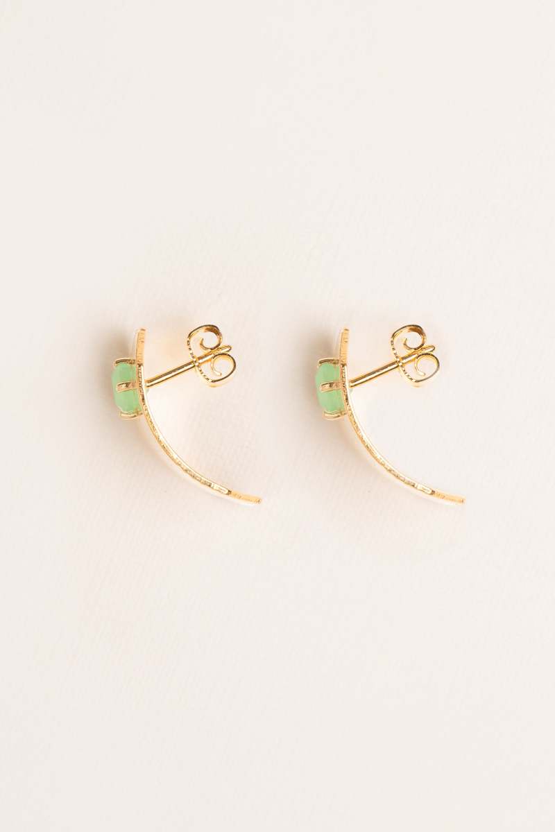 Wouters & Hendrix Curved ID Earrings with Chrysoprase - Gold Wouters & Hendrix Curved ID Earrings with Chrysoprase - Gold