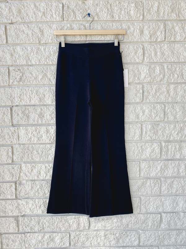Rene Pant main image 0
