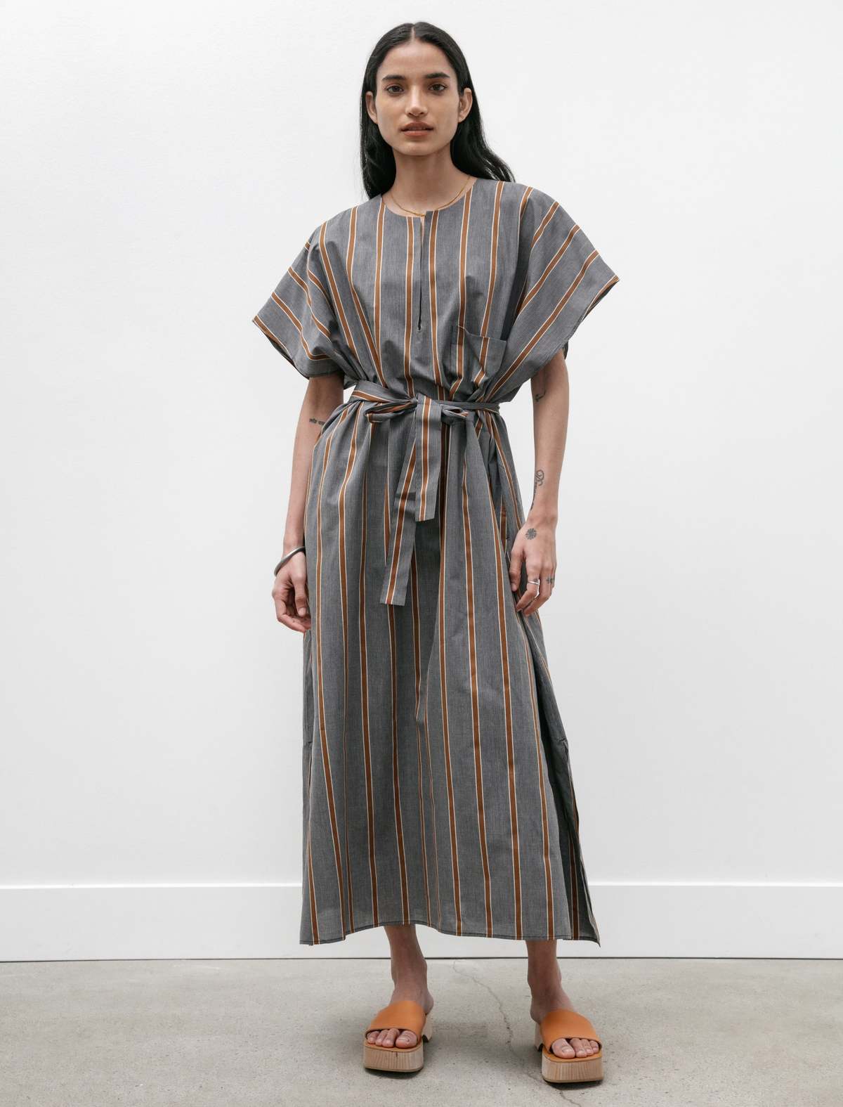 美品 Cristaseya WOOL CAFTAN DRESS キャメル Caftan-Light-Cotton-Striped-