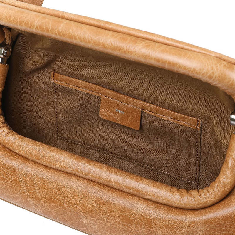 e　OSOI PEANUT BROT OSOI Peanut Brot Leather Bag in Green | Lyst