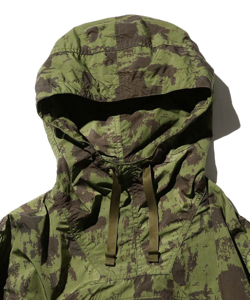 ジャケット・アウター BEAMS PLUS MIL Smock Nylon Camo Print Beams Plus Men's MIL Nylon Camo Smock in Olive Beams Plus