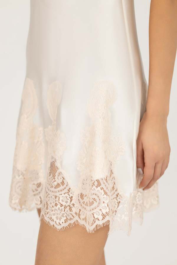 NK IMODE Hailey Love Bust-Support Silk Chemise