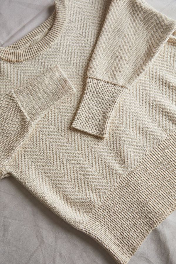 L'ENVERS NELLIE Chevron Organic Cotton Sweater - Neutrals