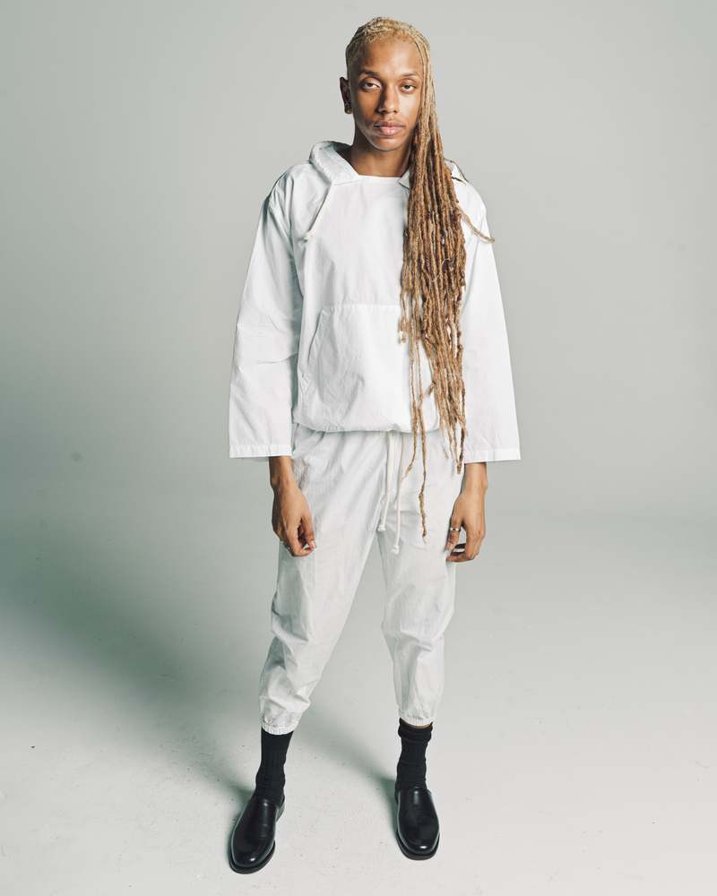 SONO ソノ / JTHRO Joggers AHS / Mud Grey Von Sono Jethro Joggers W/ Drawstring - White | Garmentory