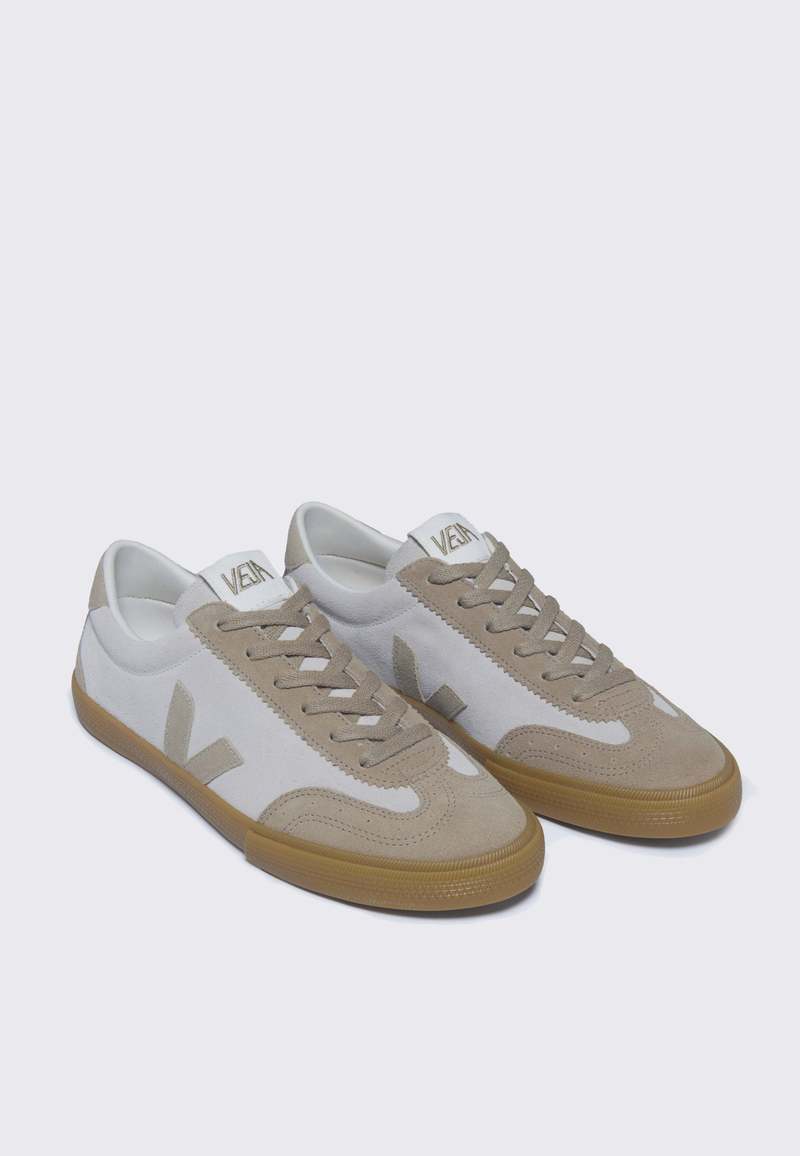 靴 Veja Volley Suede/Natural Sahara Veja - Volley Suede in Natural and Sahara – gravitypope