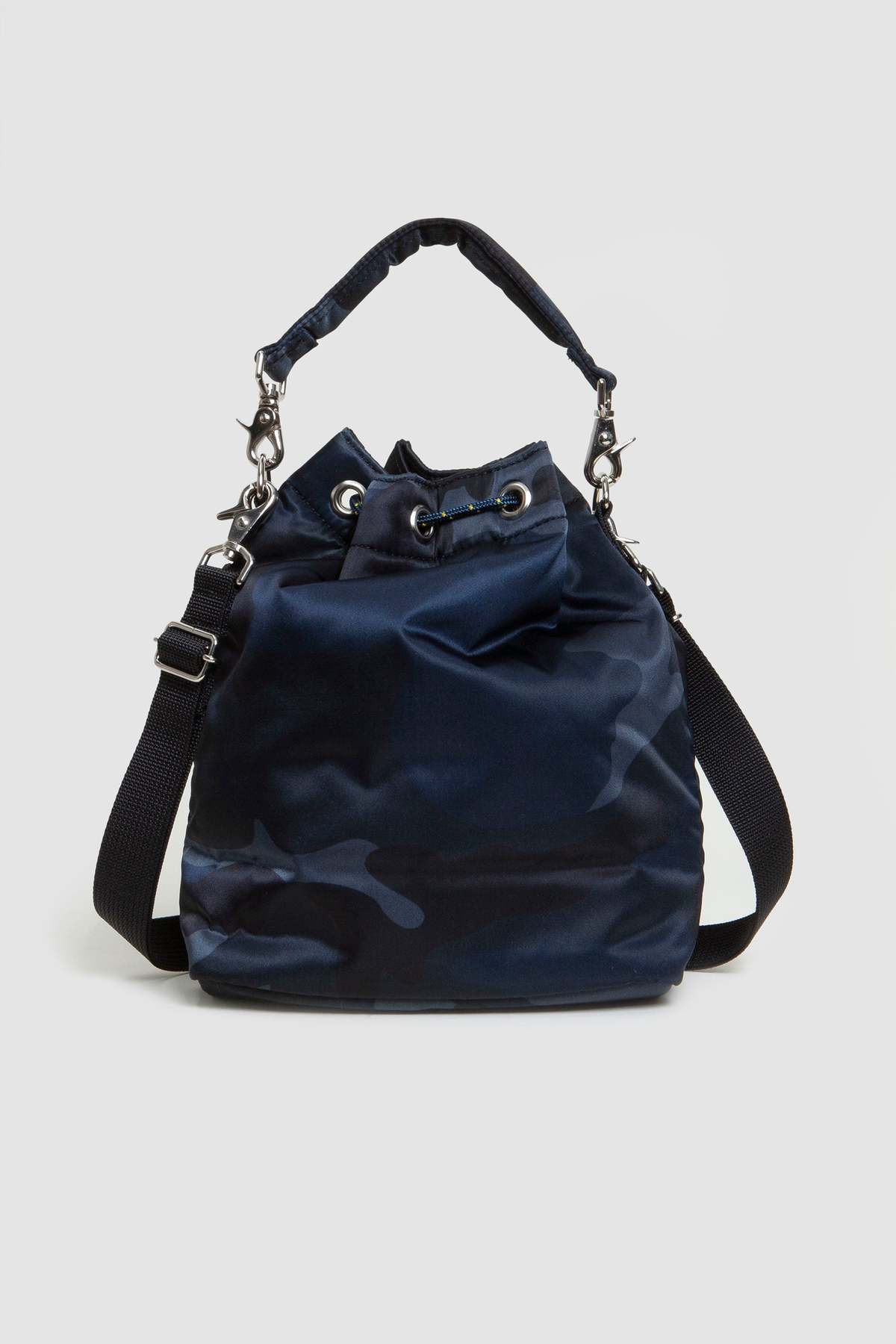 Porter Yoshida Balloon Sac Woodland Camo - Navy | Garmentory
