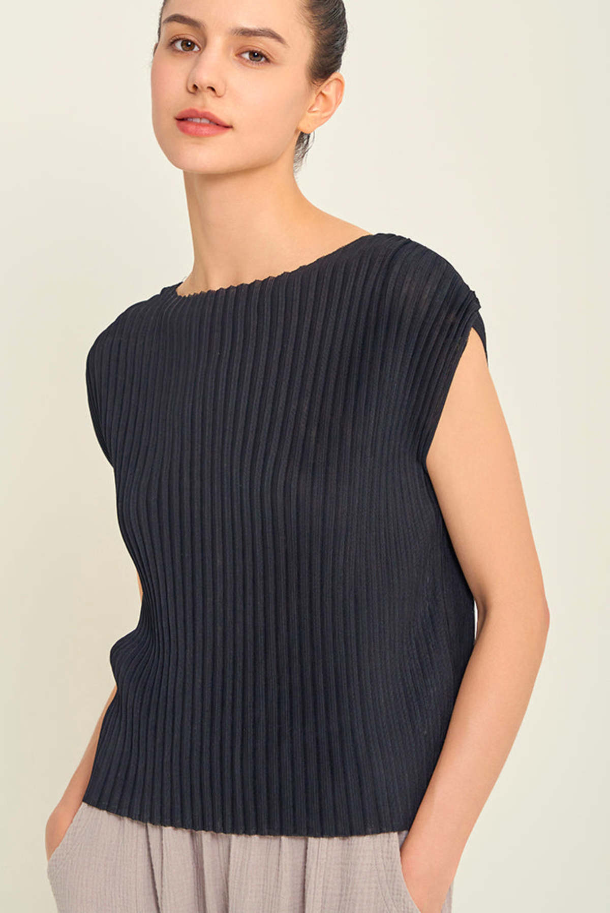 GRADE-AND-GATHER-PLEATED-
