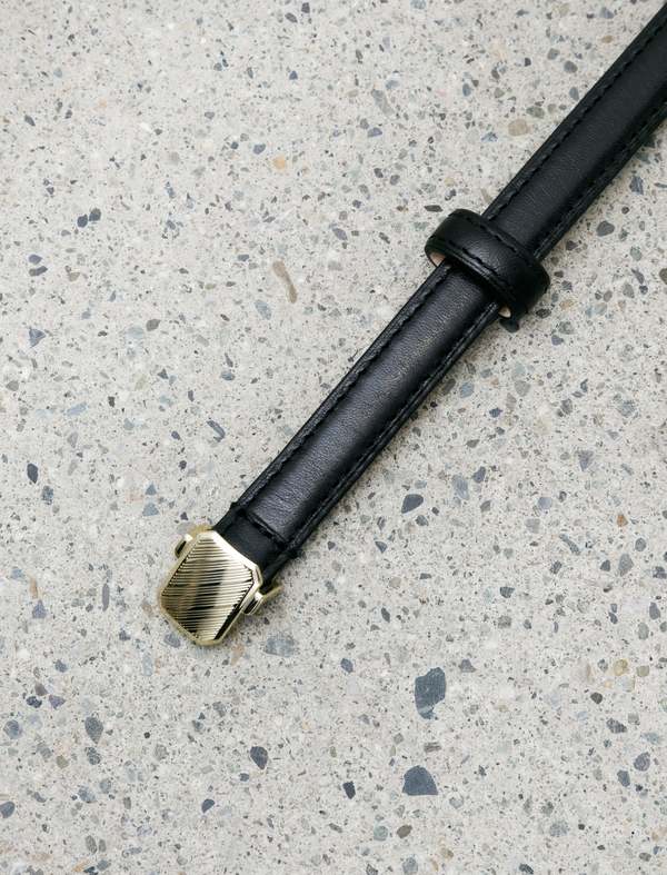 LEMAIRE MILITARY BELT 15 ルメール　ベルト　ブラック Lemaire Military Black 15 belt - Black | Garmentory