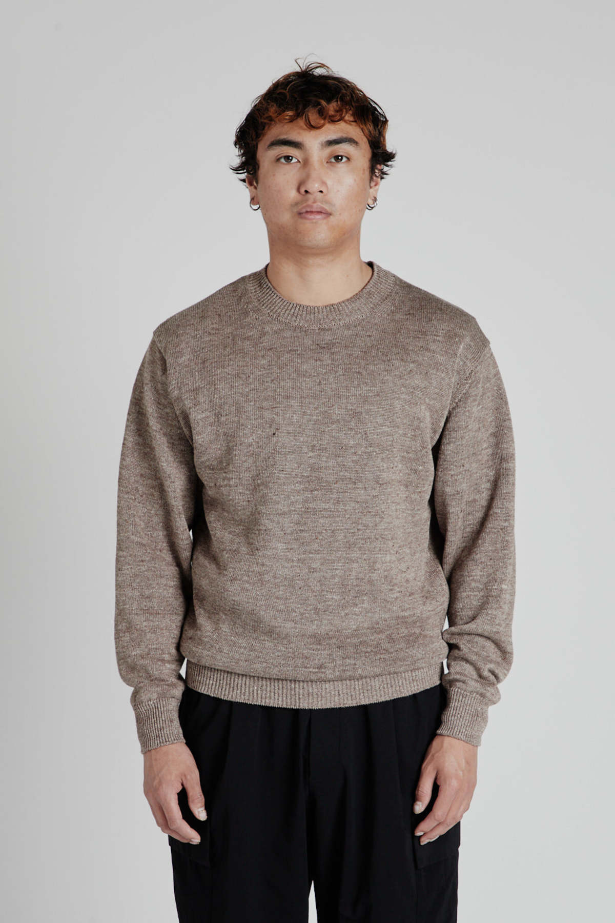 バトナーWASHED HIGH COUNT LINEN CREW NECK Batoner Washed High Count Linen Crew Neck - Brown | Garmentory