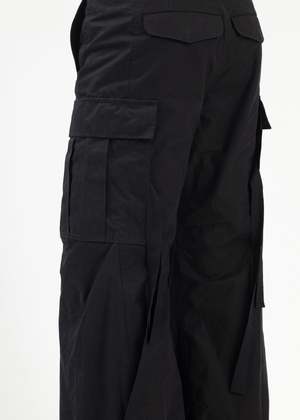Doublet BLACK ROBOT LEGS CARGO PANTS - BLACK | Garmentory