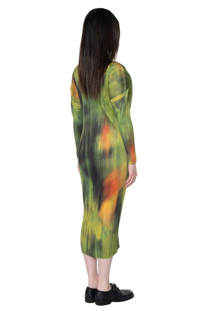 PLEATS PLEASE トップス　チュニックTURNIIP&SPINACH Turnip & Spinach Top in Spinach – SVRN