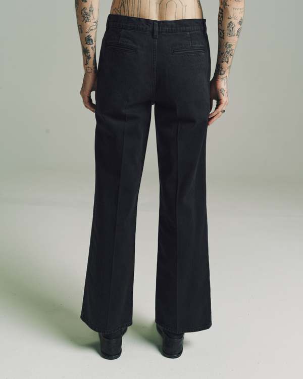 パンツ THE ROW Finch Jeans 32 The Row Denim Finch Jean - Black | Garmentory