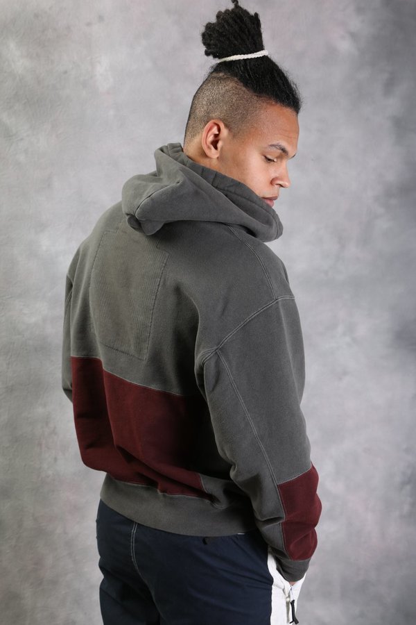 トップス OVERDYE ZIGGURAT PATCH HEAVY HOODY C.E / シーイー | OVERDYE ZIGGURAT PATCH HEAVY HOODY - Black | 通販