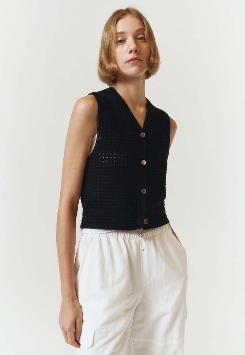 Dunst Open Crochet Knit Vest - Black