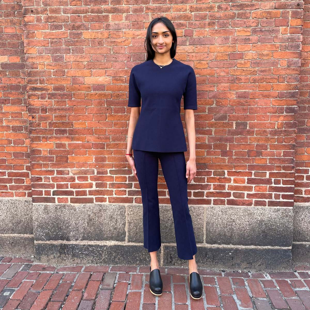 marno Bianca blouse（NAVY） Blue Short Sleeve Blouse with V-Neck | Sweet Salt Clothing