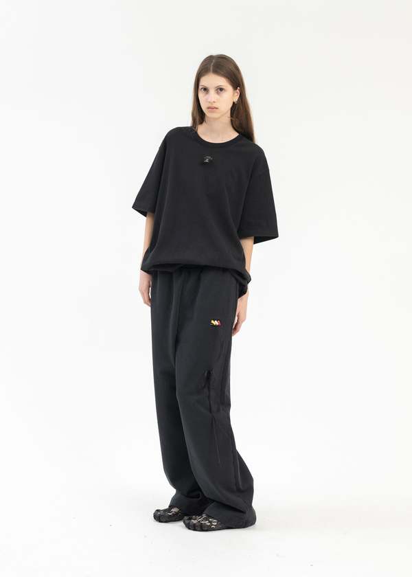 ダブレット doublet 24SS 【 RCA CABLE EMBROIDERY SWEATPANTS 24SS33PT271 】 RCA ケーブル エンブロイダリー スウェット パンツ　35579 Doublet RCA CABLE EMBROIDERY SWEATPANTS - BLACK | Garmentory
