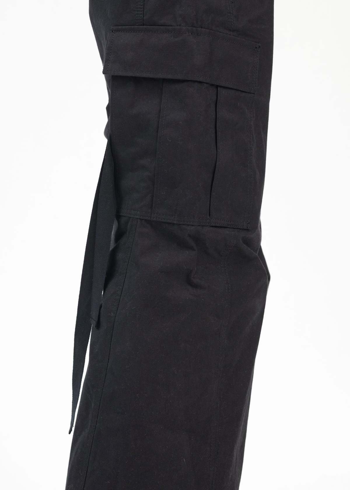 Doublet BLACK ROBOT LEGS CARGO PANTS - BLACK | Garmentory