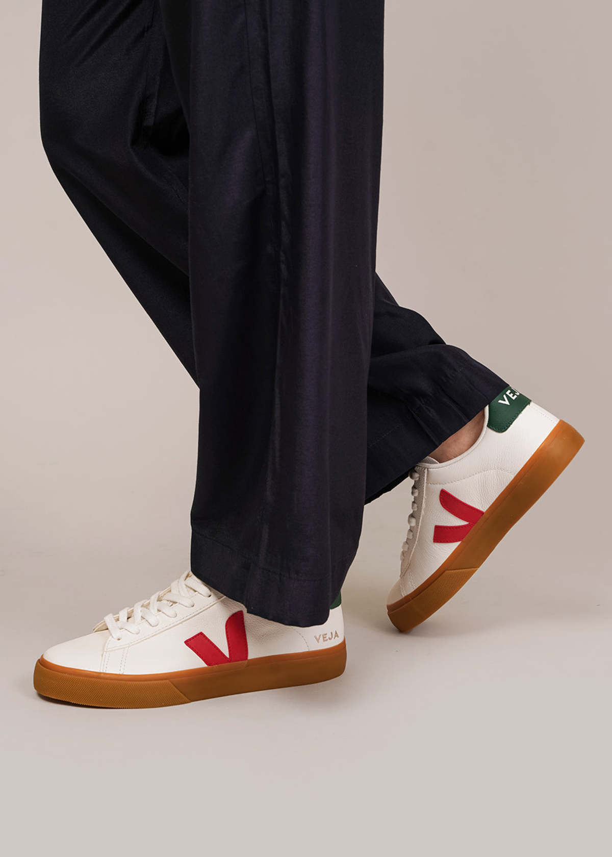 VEJA Extra White Pekin Poker Campo Sneakers - White | Garmentory