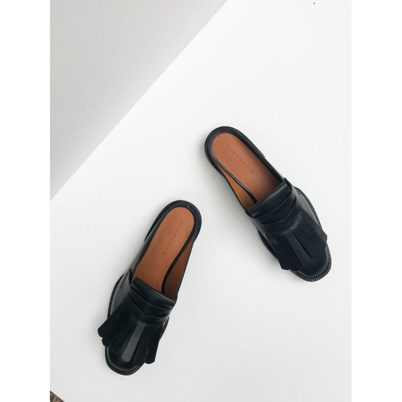 The ROBERT CLERGERIE Yumi Flat Open Back Loafer Mule Feinge 37 1/2 Robert Clergerie Yumi Flat Open Back Loafer - Black | Garmentory main image 4