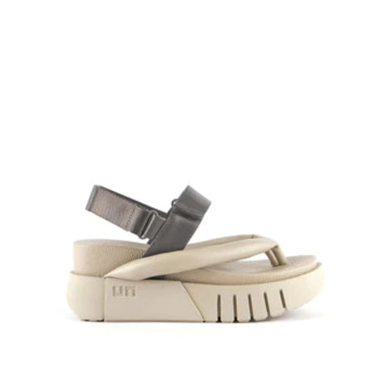 【美品✨】UN3D × UNITED NUDE Delta Tong Ltd. UN3D.（アンスリード）の「【UNITED NUDE】Delta Tong Ltd